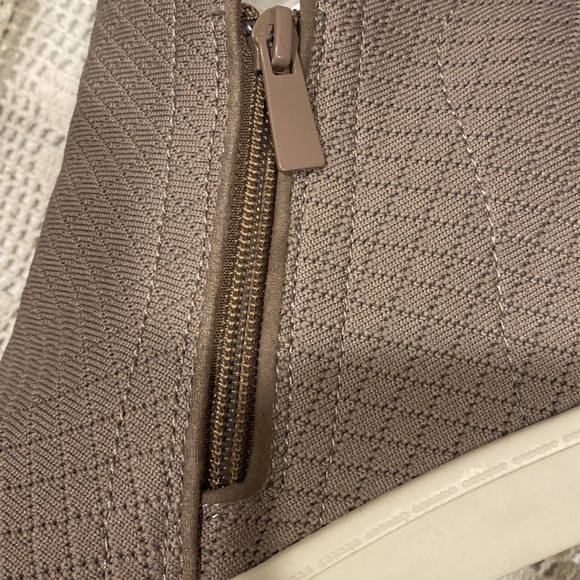 Torrid Canvas Textured Fabric Booties With Inner & Outer Zippers, Size 9WW. - Picture 5 of 10